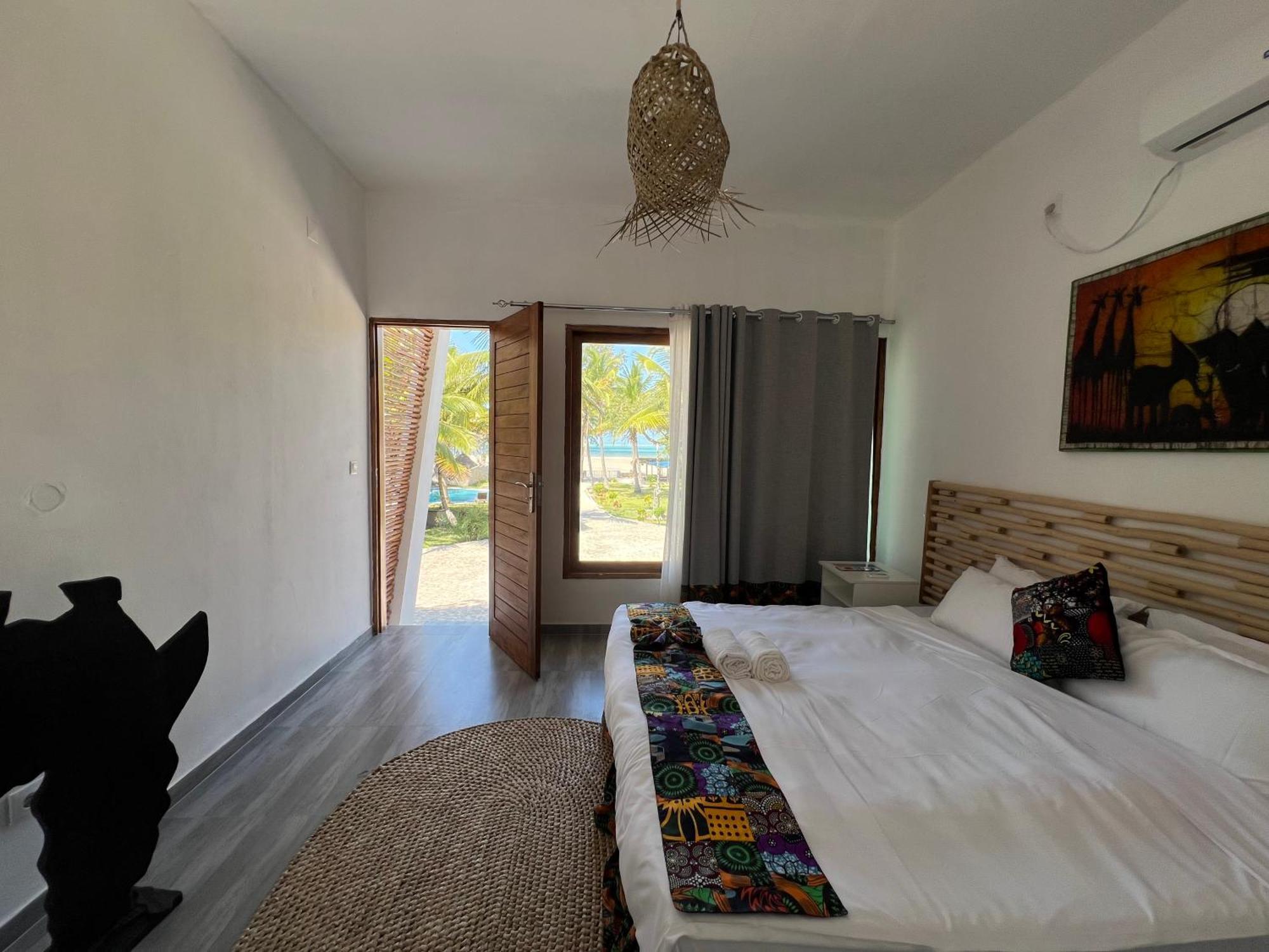 New Giraffe House Bed and Breakfast Vilankulo Eksteriør billede